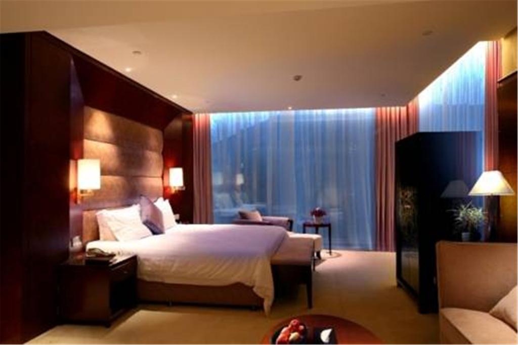 Howard Johnson Plaza Lingang Shanghai Nanhui Dış mekan fotoğraf