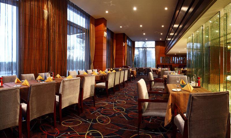 Howard Johnson Plaza Lingang Shanghai Nanhui Dış mekan fotoğraf